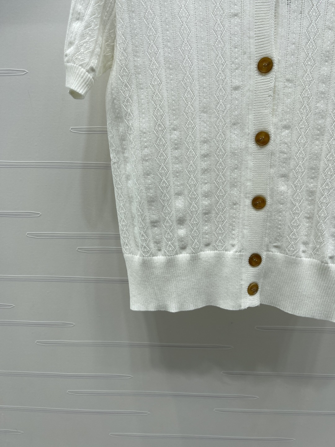 Women's short sleeves